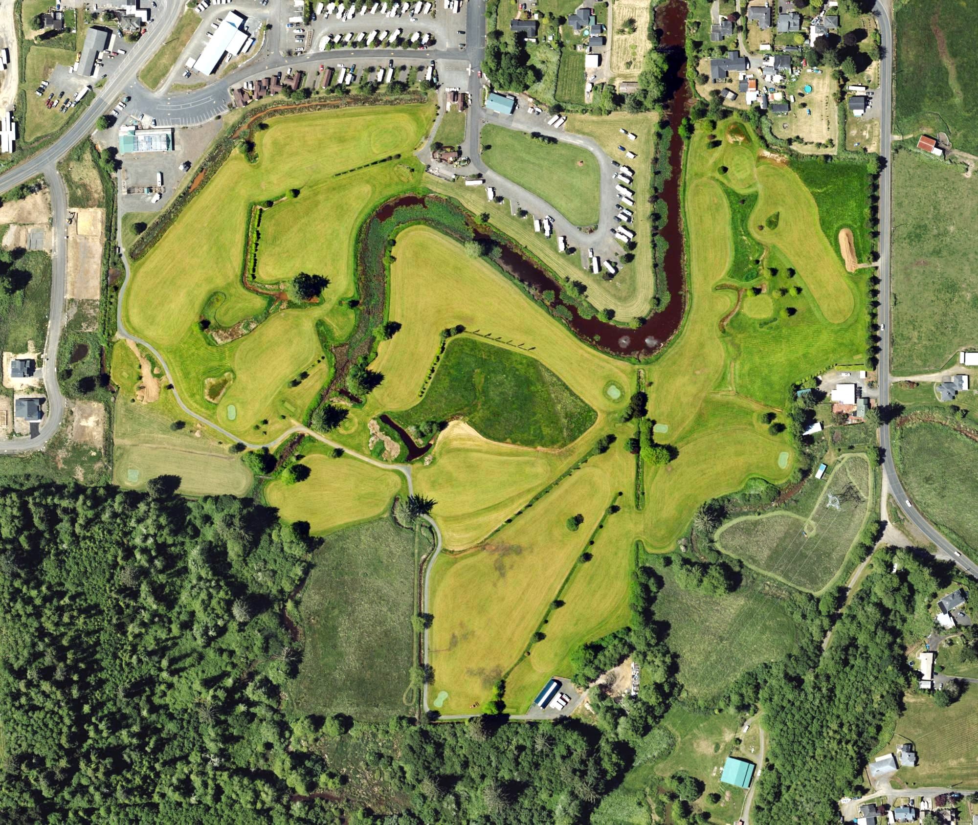 Aerial view of Lewis & Clark Golf Course, OR, with its hole routing marked