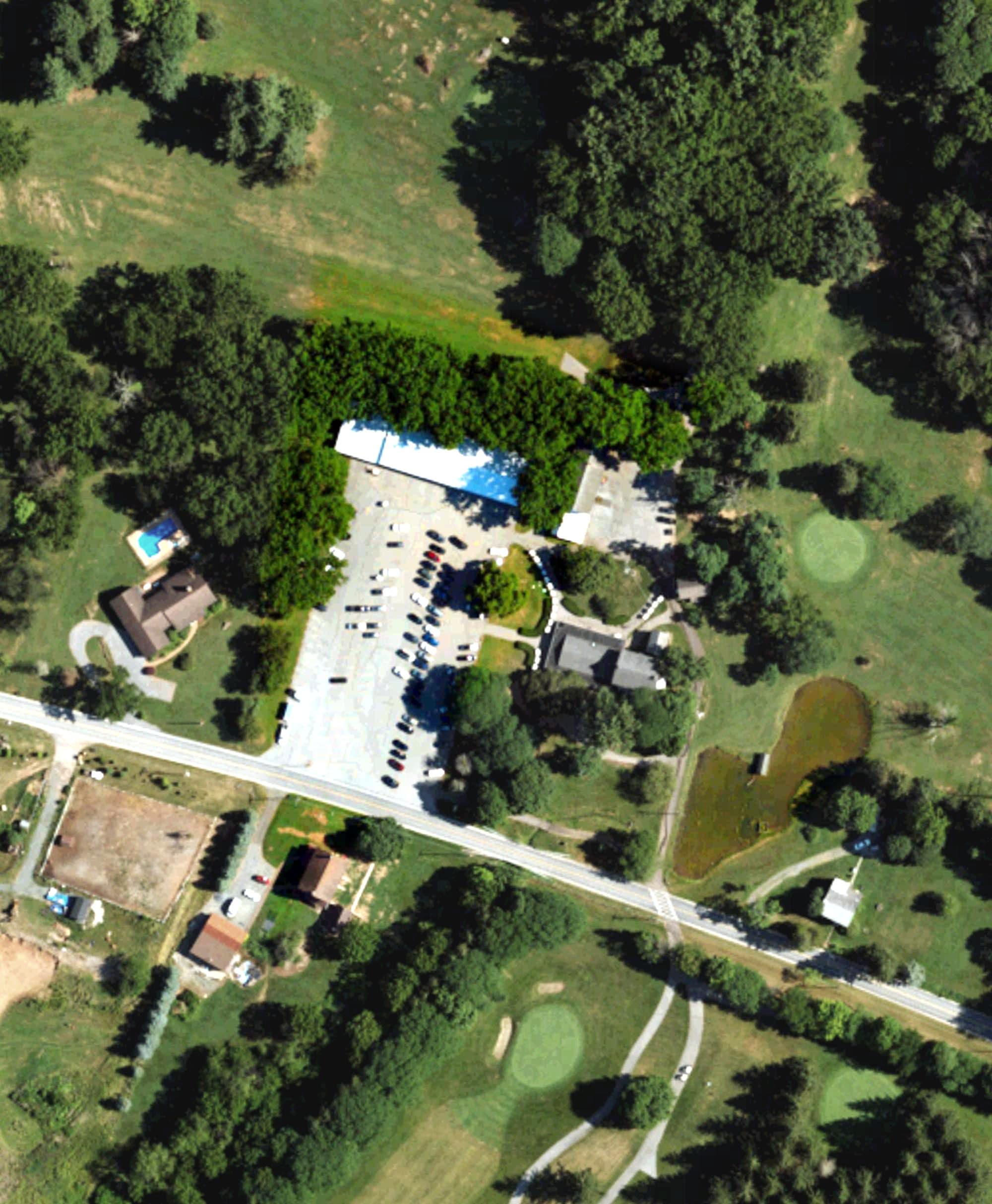 Aerial view of Arrowhead Golf course, PA, with its hole routing marked
