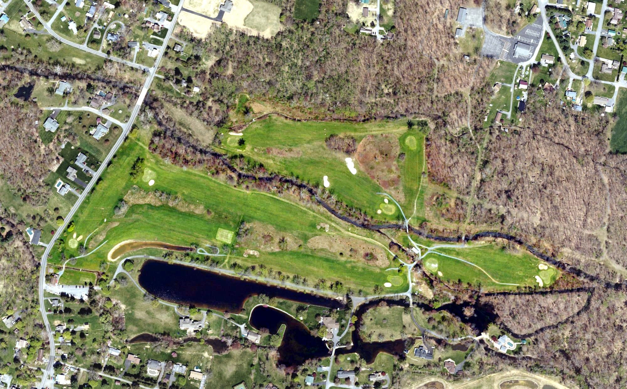 Aerial view of Conocodell Golf Course, PA, with its hole routing marked