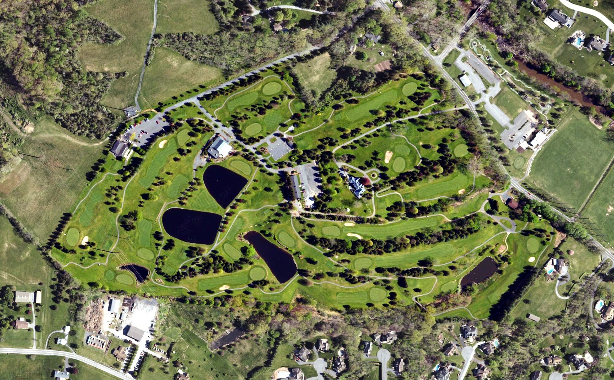 Aerial view of Liberty Forge, PA, with its hole routing marked