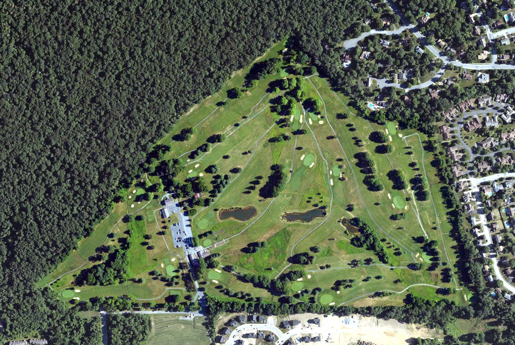 Aerial view of Sportsman's Golf Course, PA, with its hole routing marked