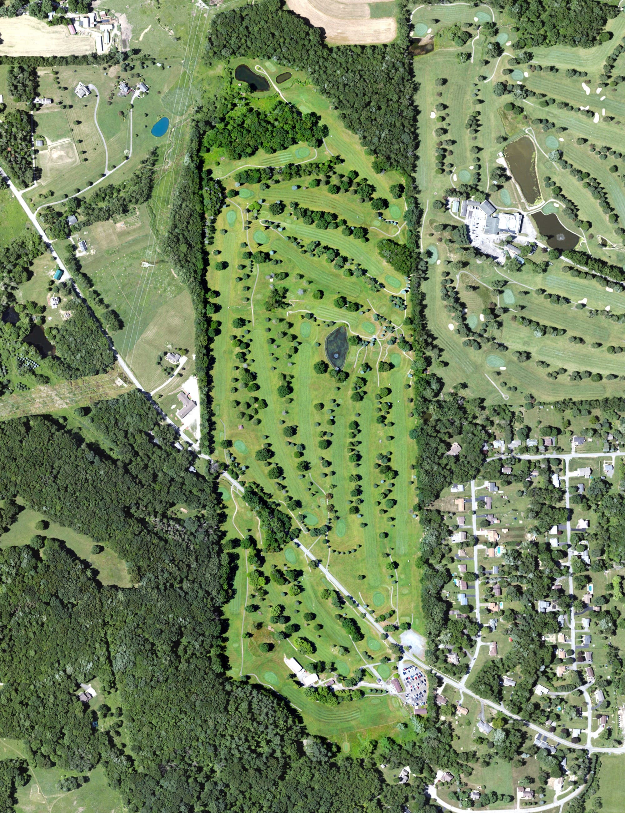 Aerial view of Suncrest Golf, PA, with its hole routing marked