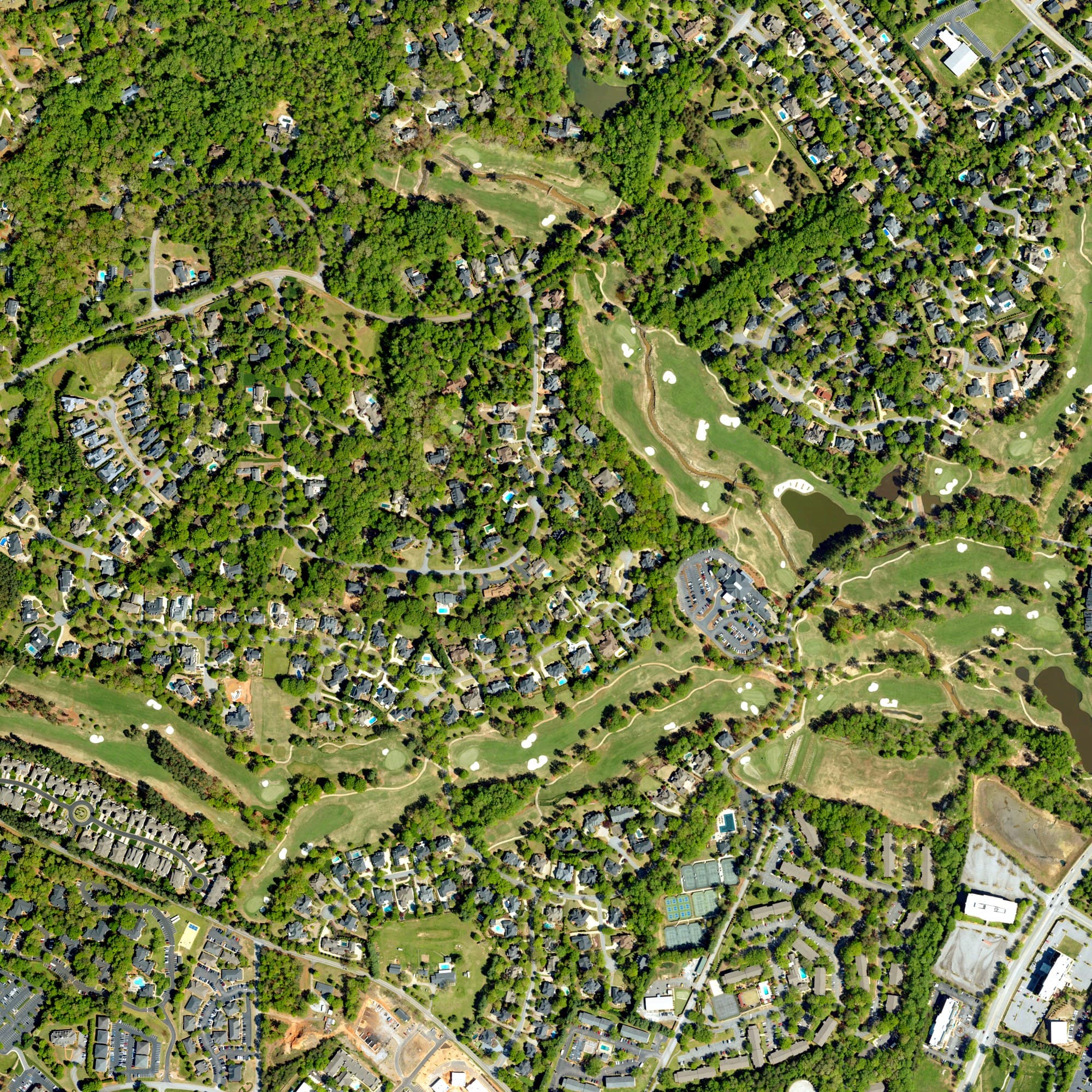 Aerial view of Thornblade, SC, with its hole routing marked