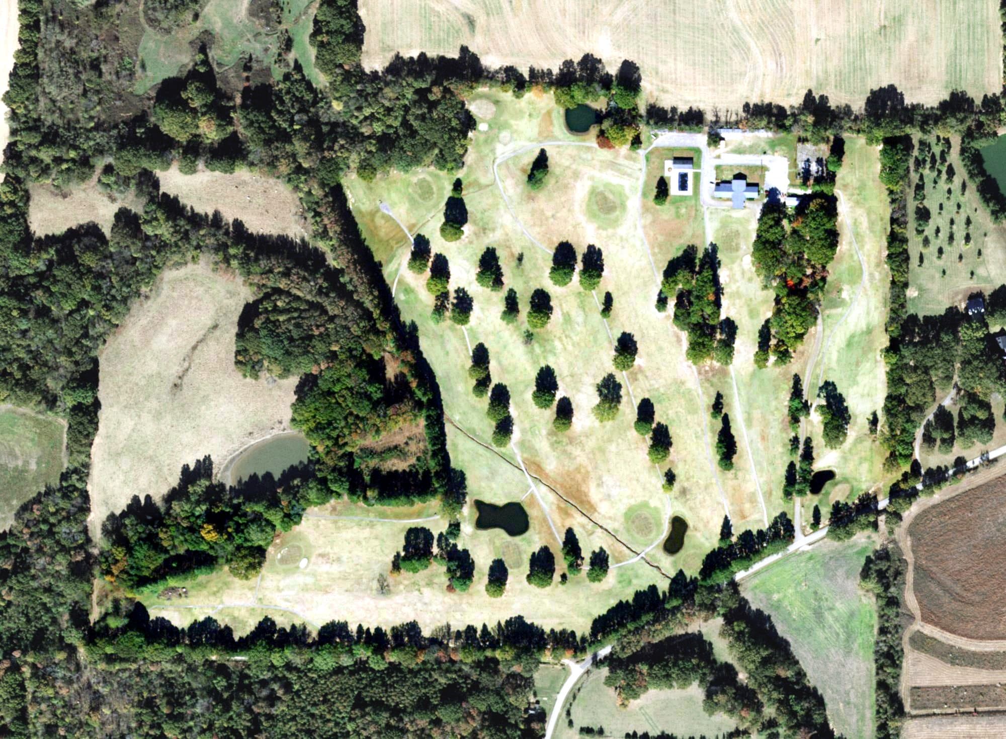 Aerial view of Crockett Golf & Country Club, TN, with its hole routing marked
