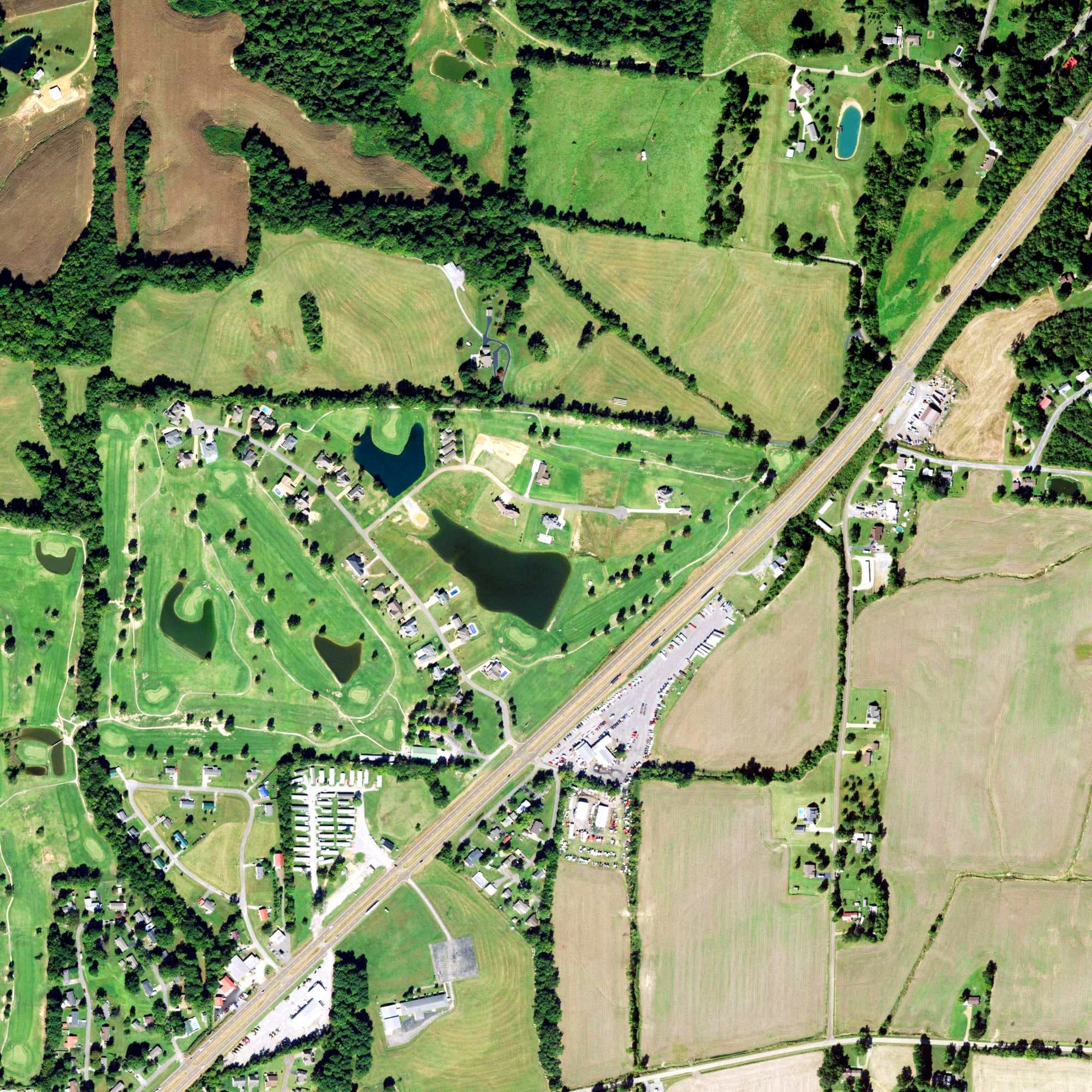 Aerial view of Wynridge Golf Club, TN, with its hole routing marked