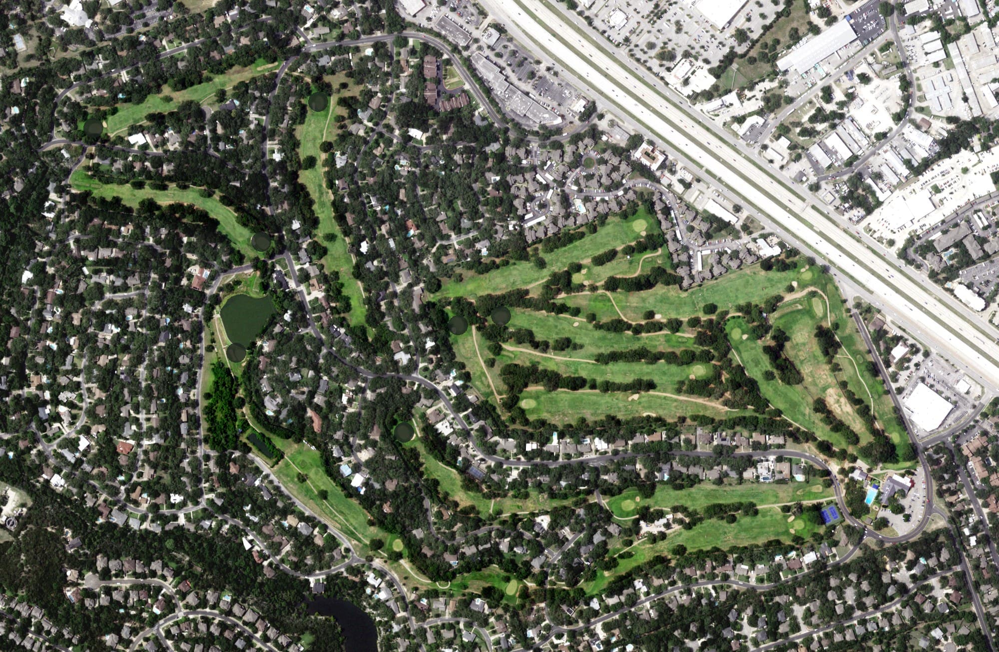 Aerial view of Balcones Country Club, TX, with its hole routing marked