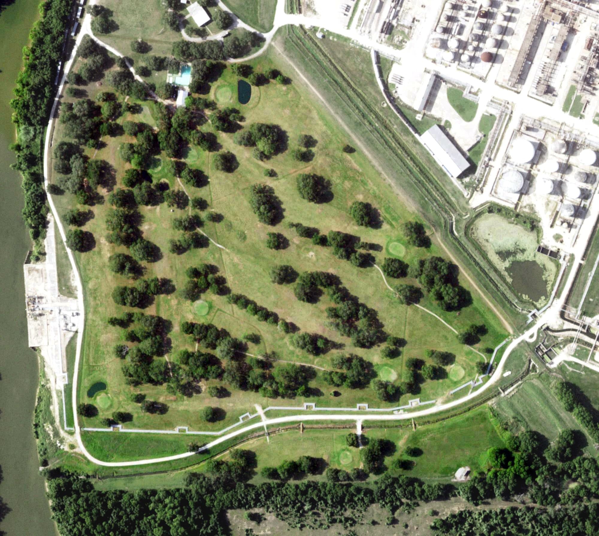 Aerial view of Bay-Cel Golf Course, TX, with its hole routing marked