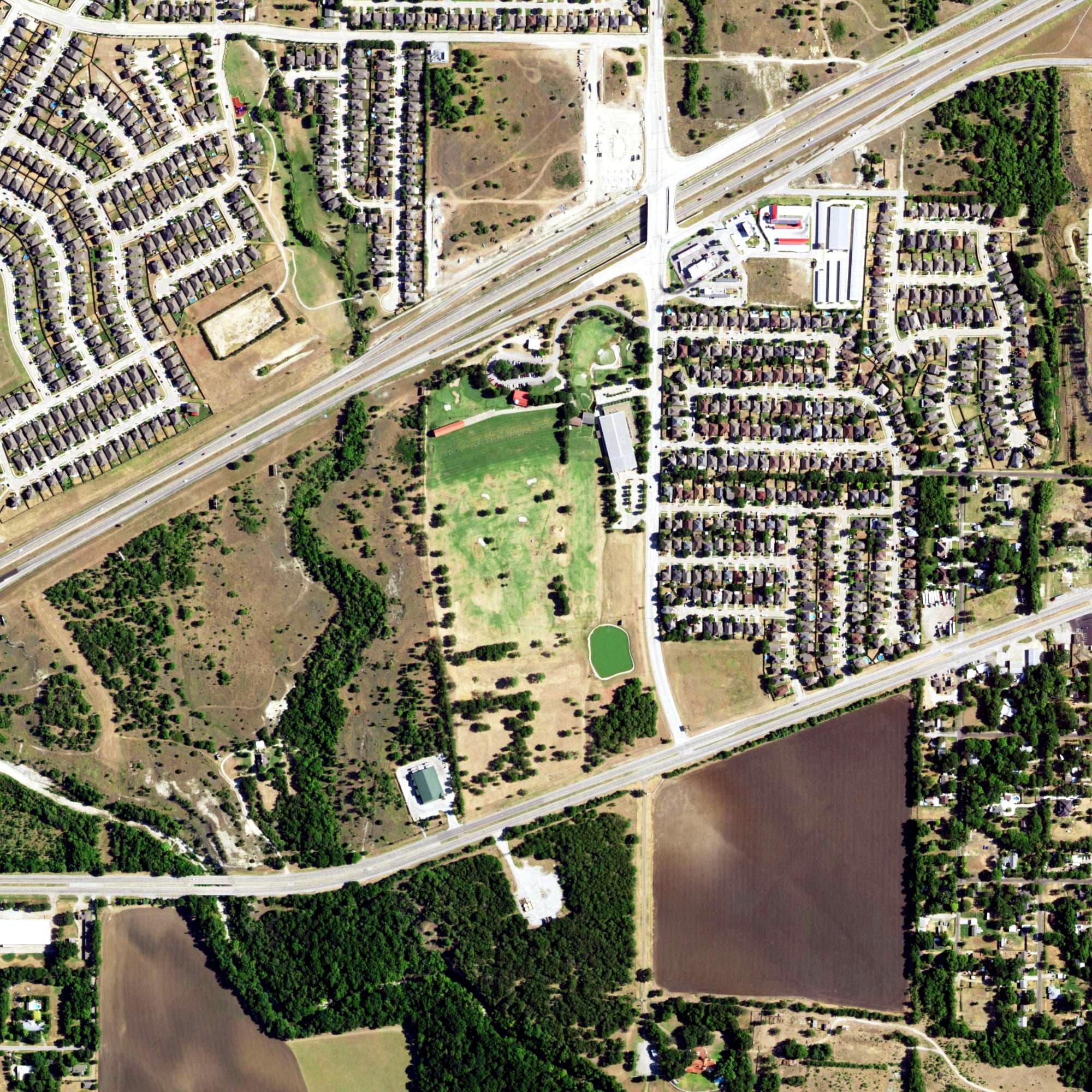 Aerial view of Leonard Golf Links, TX, with its hole routing marked