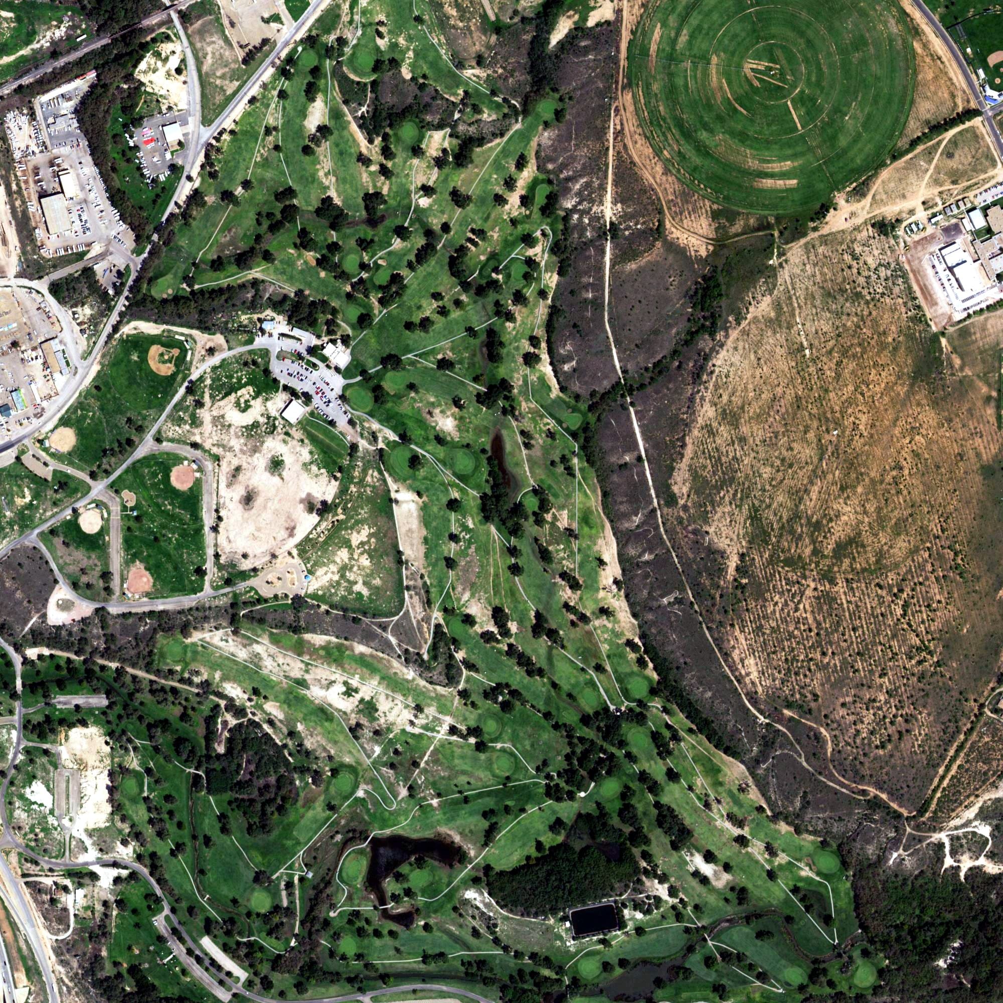 Aerial view of Meadowbrook Golf Course, TX, with its hole routing marked