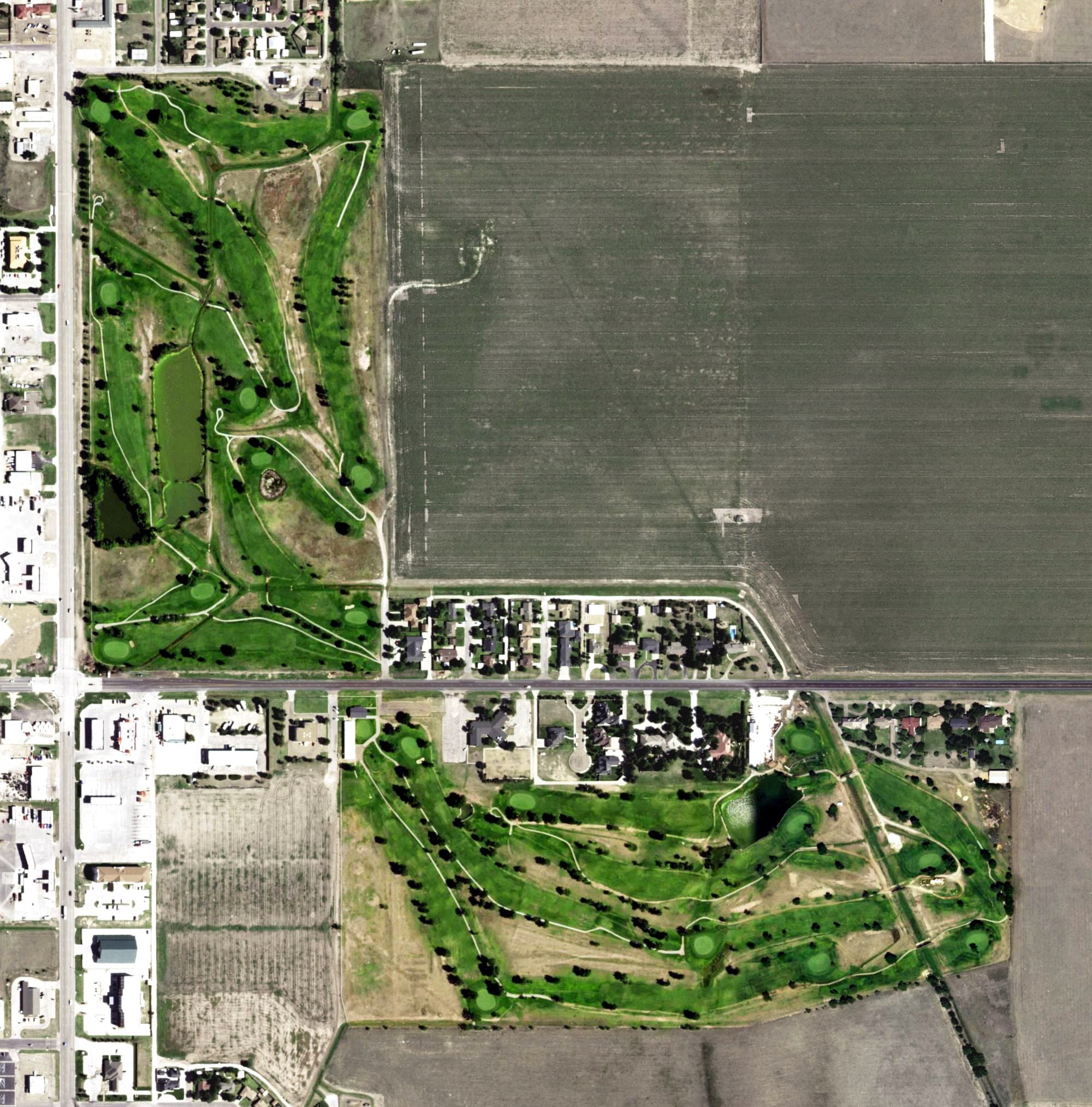 Aerial view of Perryton Golf Club, TX, with its hole routing marked