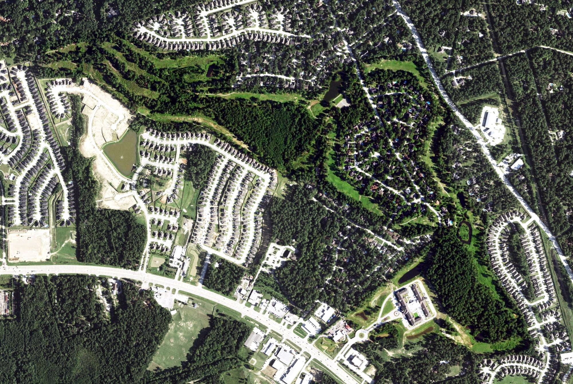 Aerial view of Wedgewood Golf Course, TX, with its hole routing marked