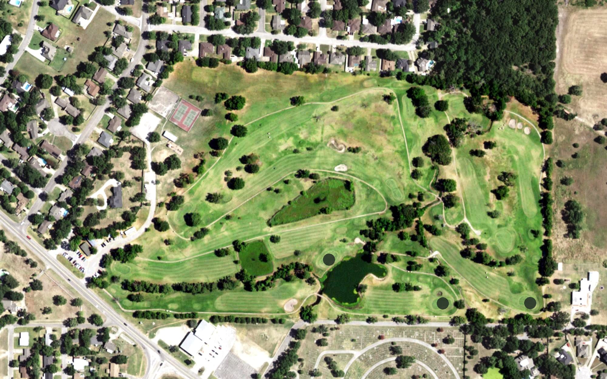 Aerial view of Wright Park Golf Course, TX, with its hole routing marked