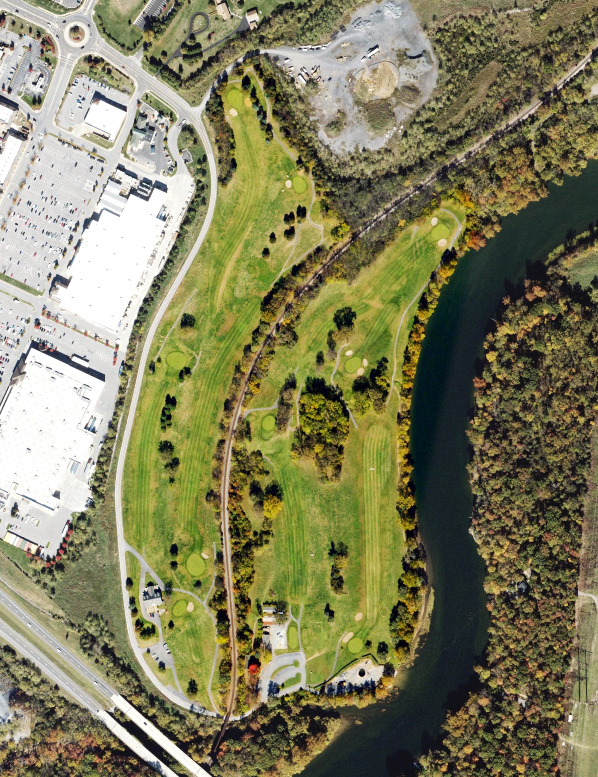 Aerial view of Front Royal Golf Club, VA, with its hole routing marked