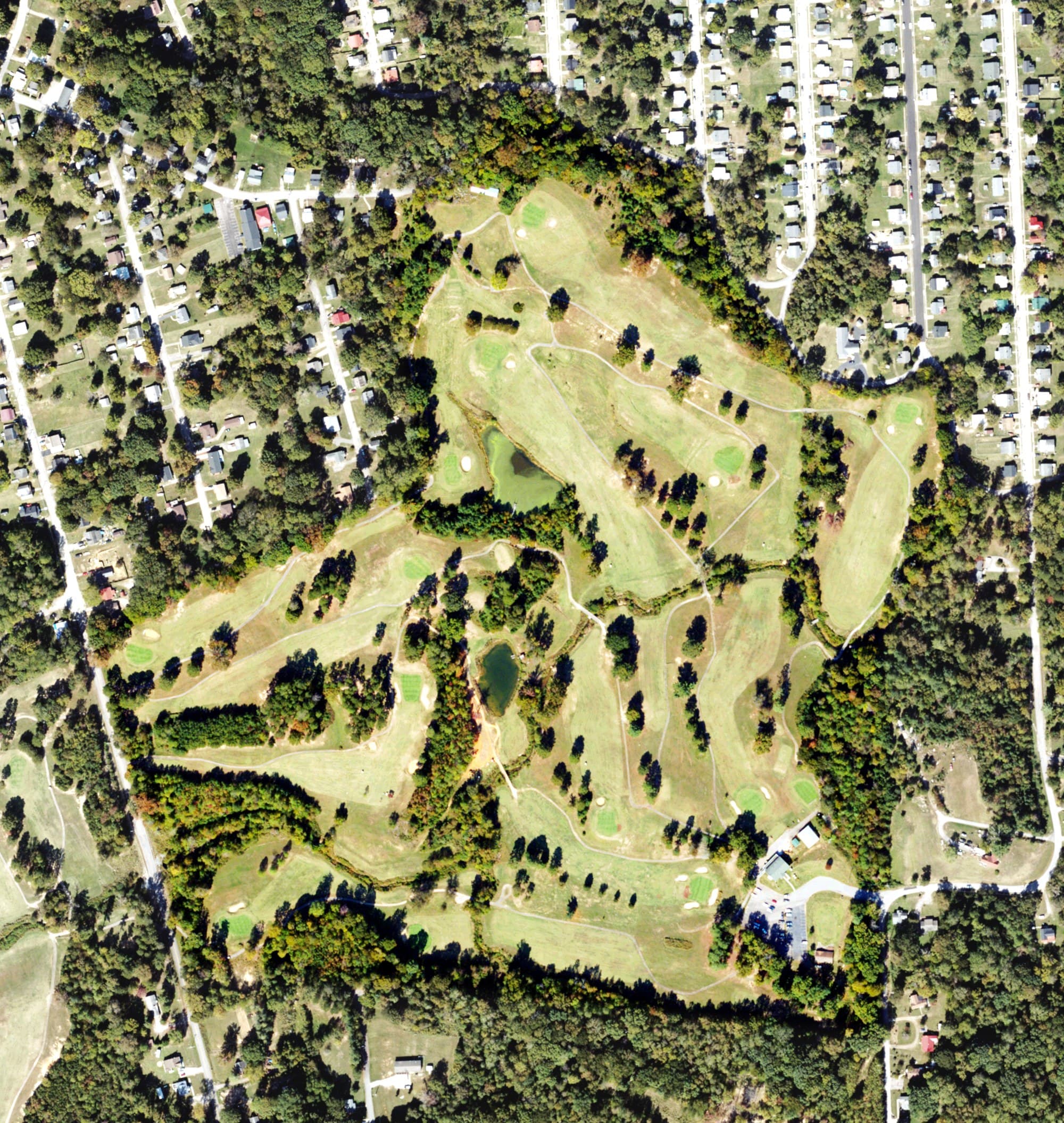 Aerial view of Glen Oak Golf Club, VA, with its hole routing marked