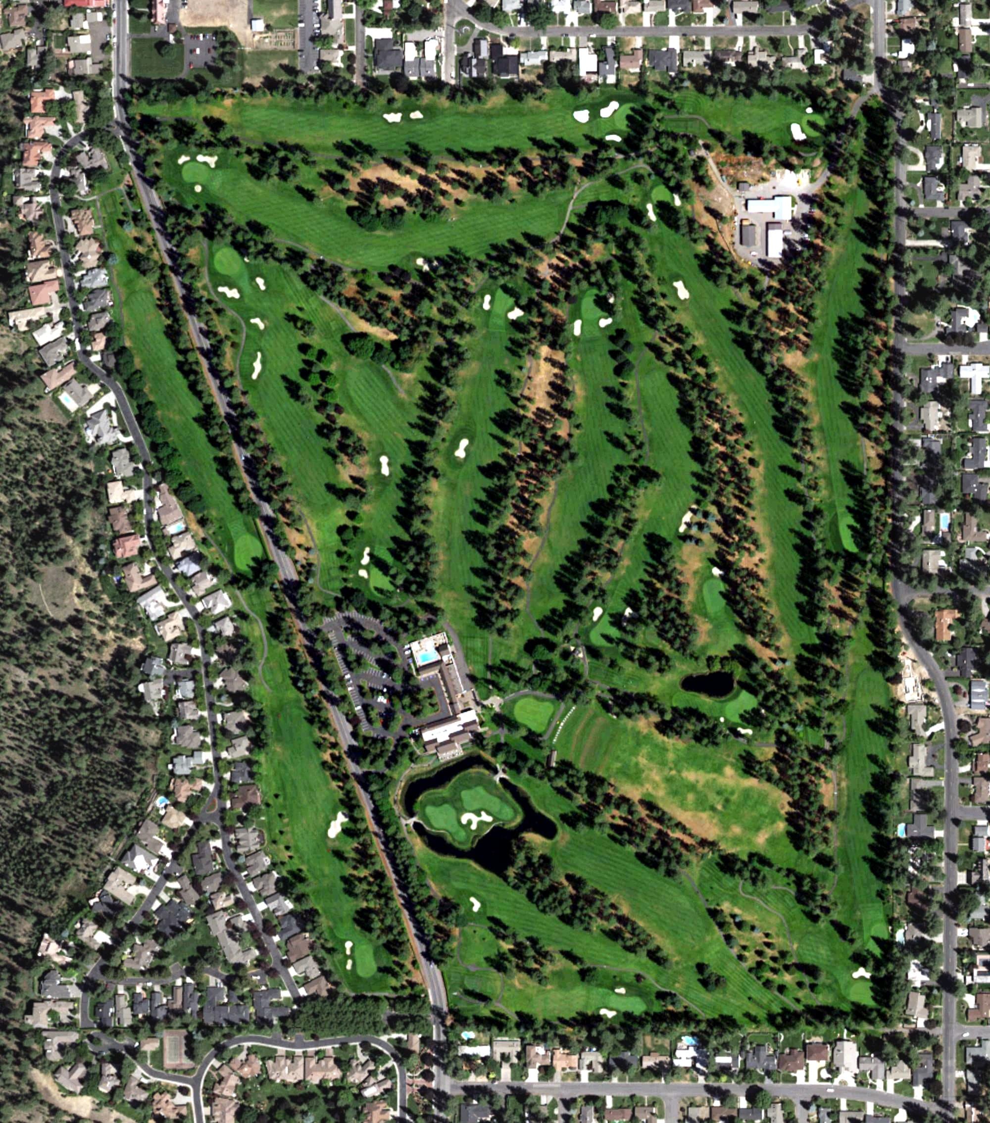 Aerial view of Manito Golf & Country Club, WA, with its hole routing marked