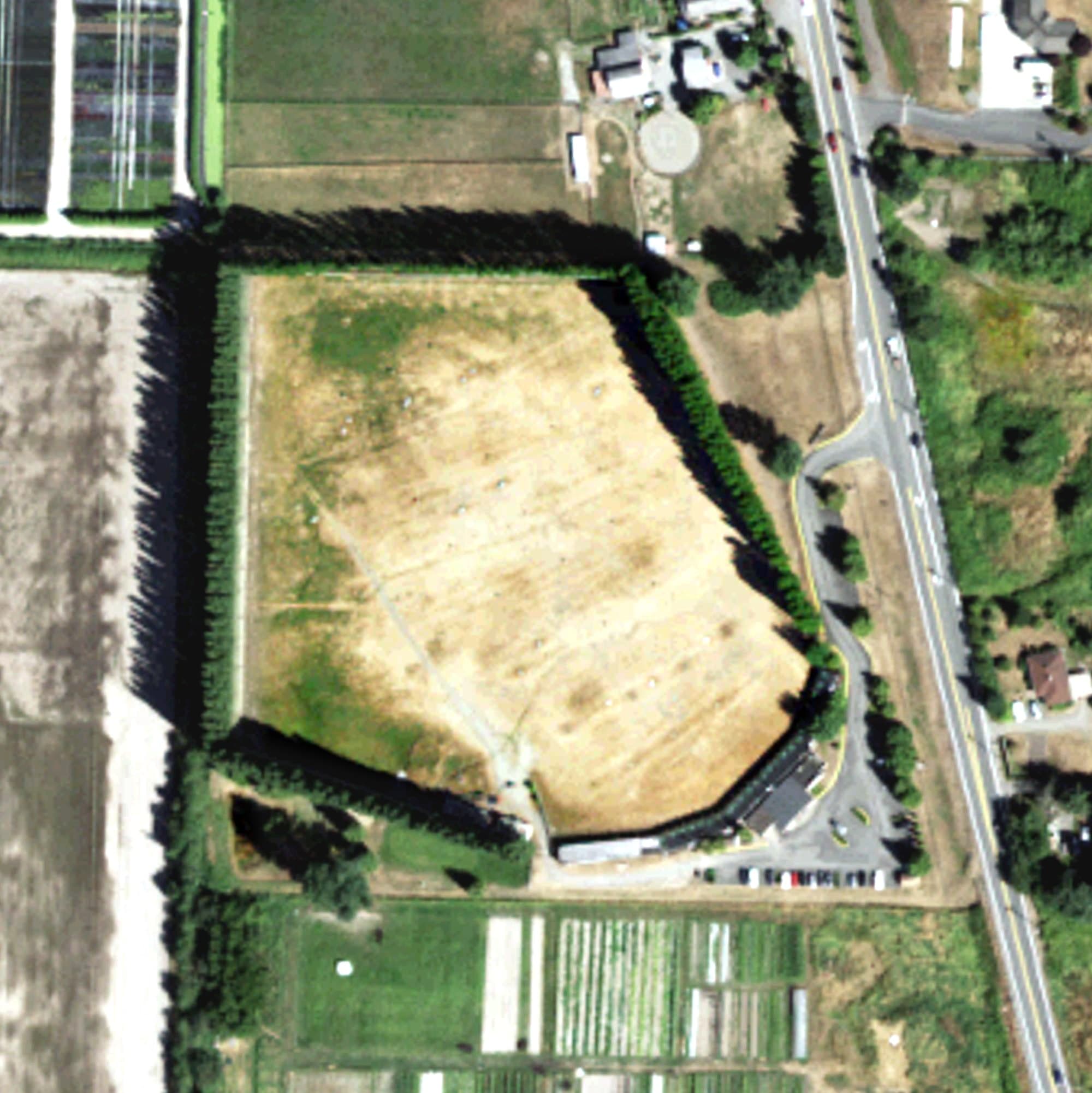 Aerial view of Redwood Golf Center, WA, with its hole routing marked