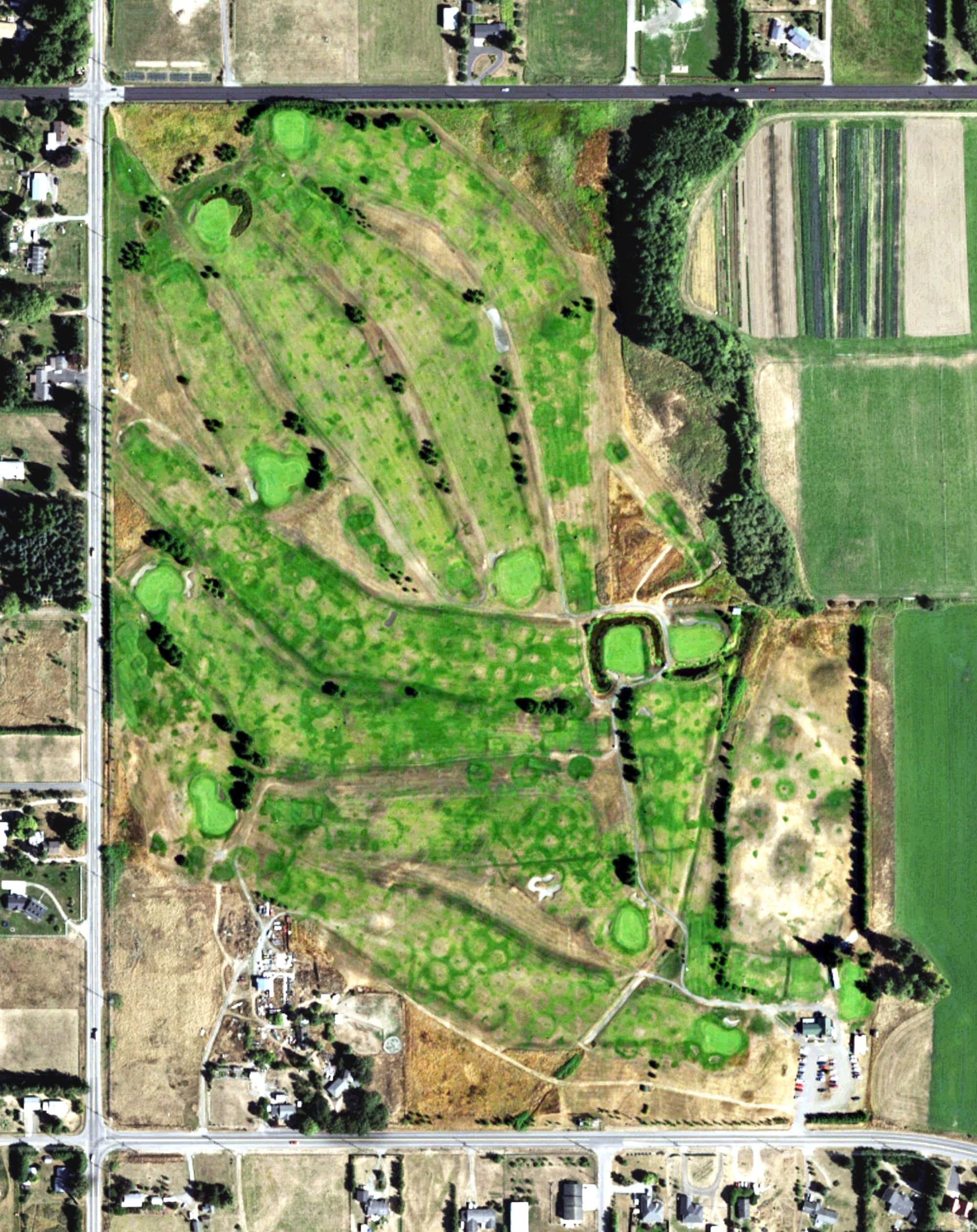 Aerial view of Sky Ridge Golf Course, WA, with its hole routing marked