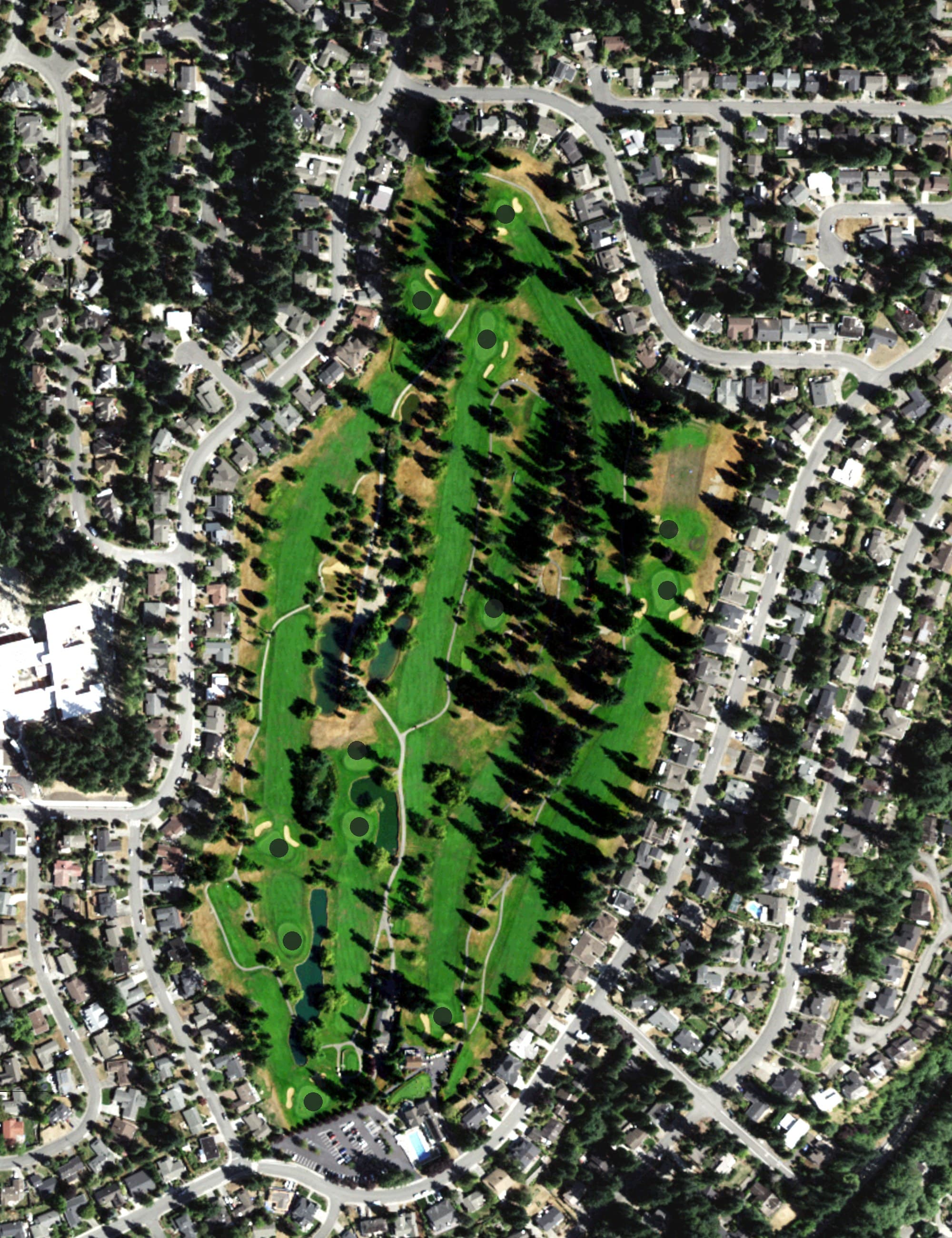 Aerial view of Tam o'Shanter Golf & Country Club, WA, with its hole routing marked