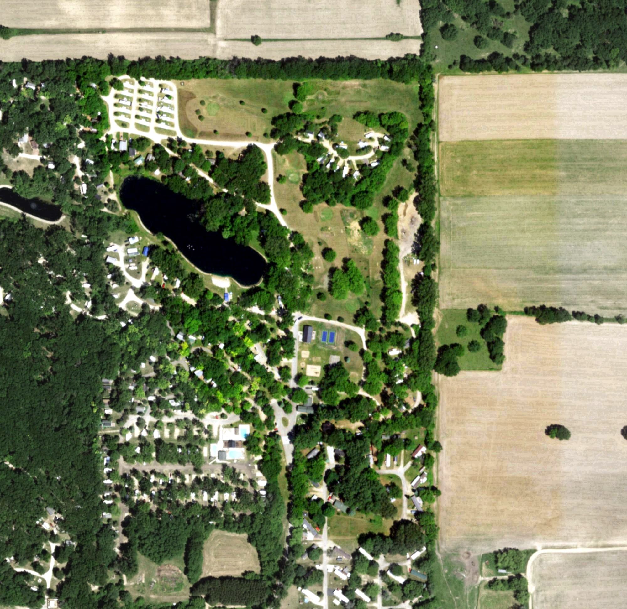 Aerial view of GLC Links, WI, with its hole routing marked