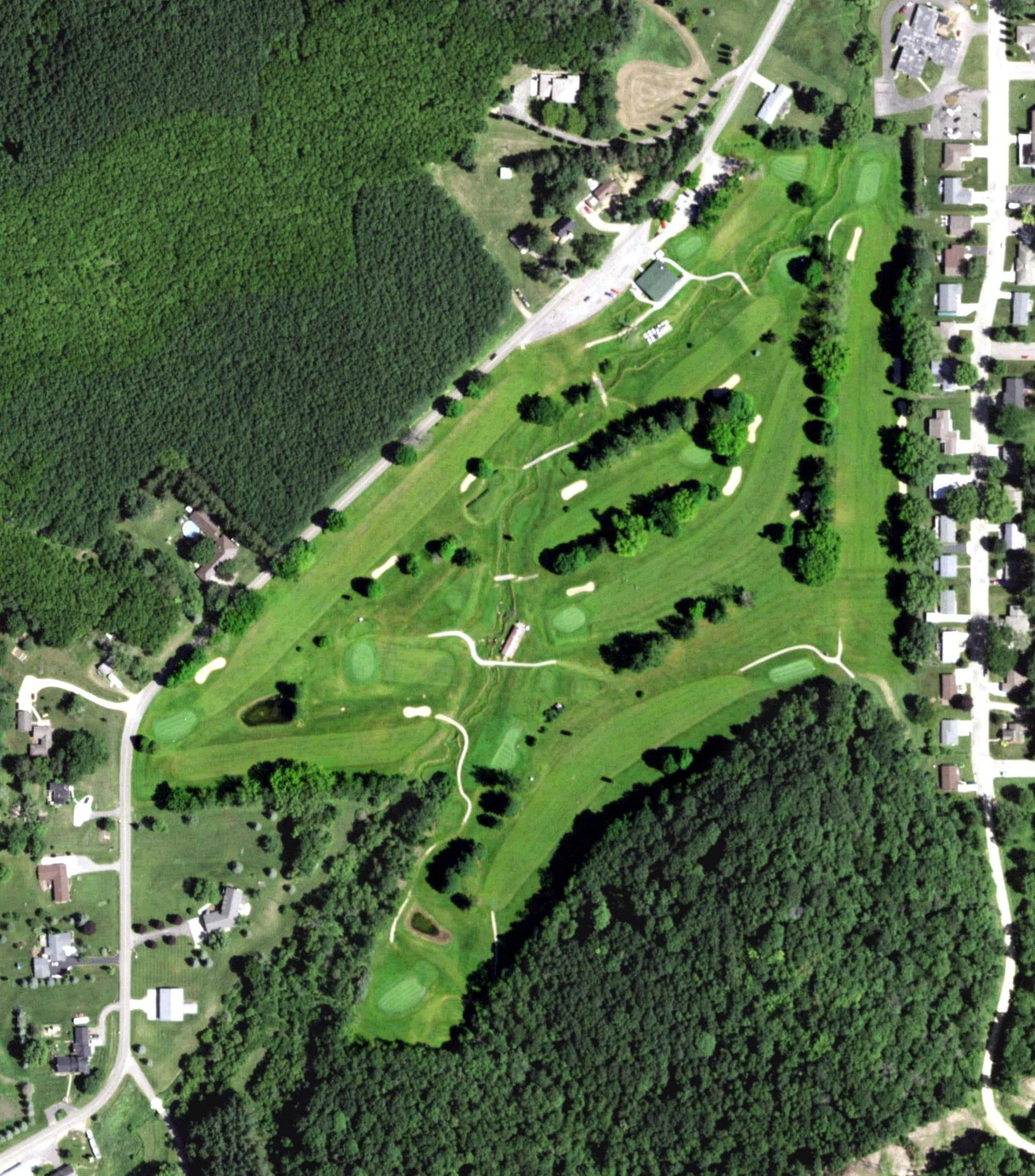 Aerial view of Quail Run Golf Course, WI, with its hole routing marked