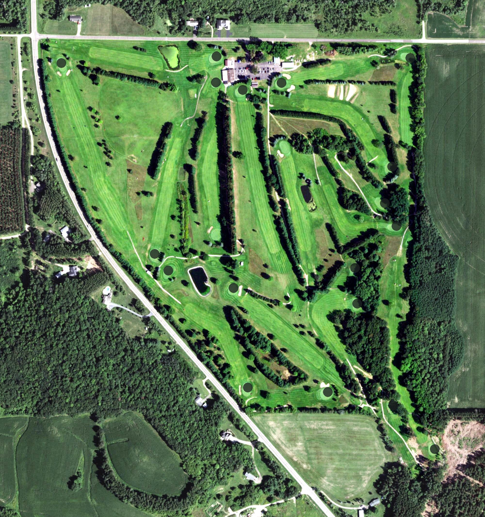 Aerial view of White Tail Golf Course, WI, with its hole routing marked